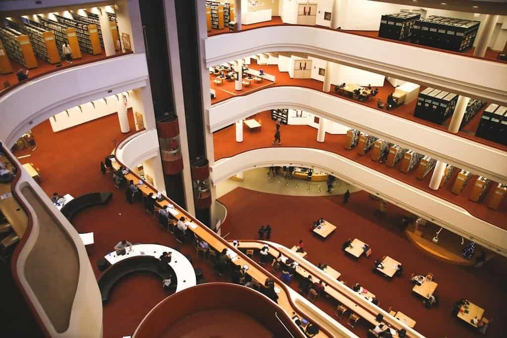 Free things to do in Toronto - Toronto reference library