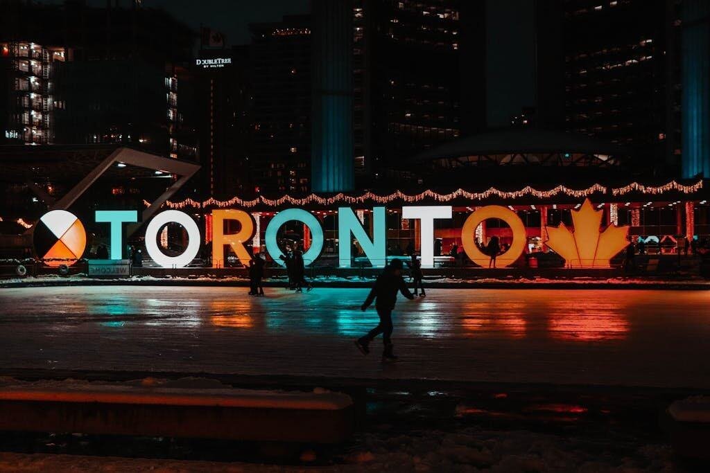 is toronto worth visiting