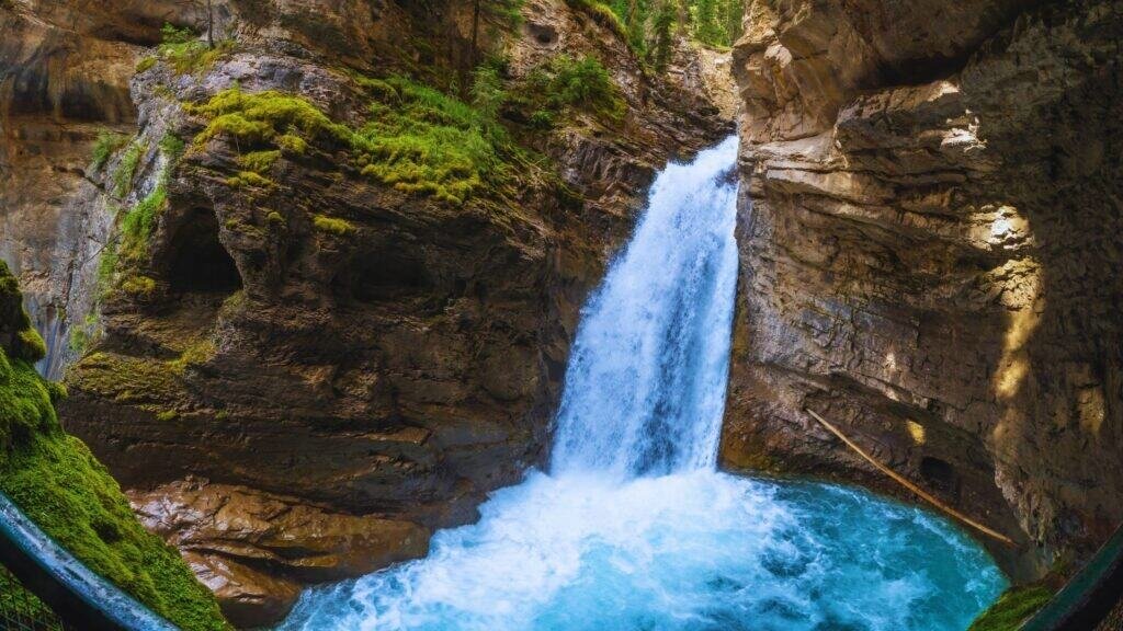 Banff National Park Itinerary - Johnston Canyon