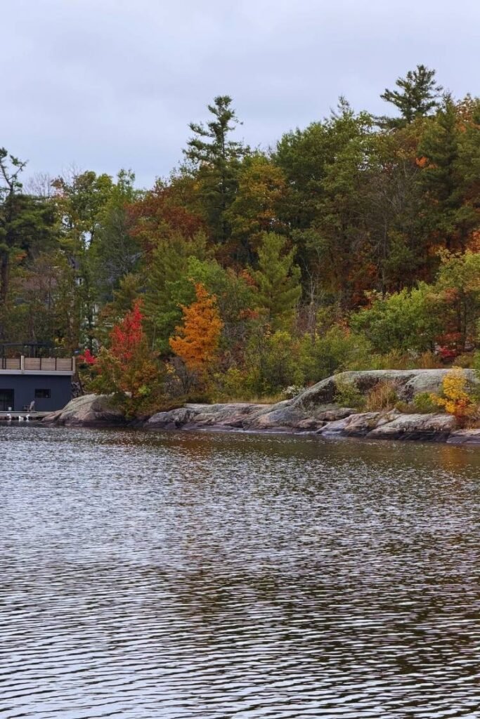 ontario fall getaways - Muskoka